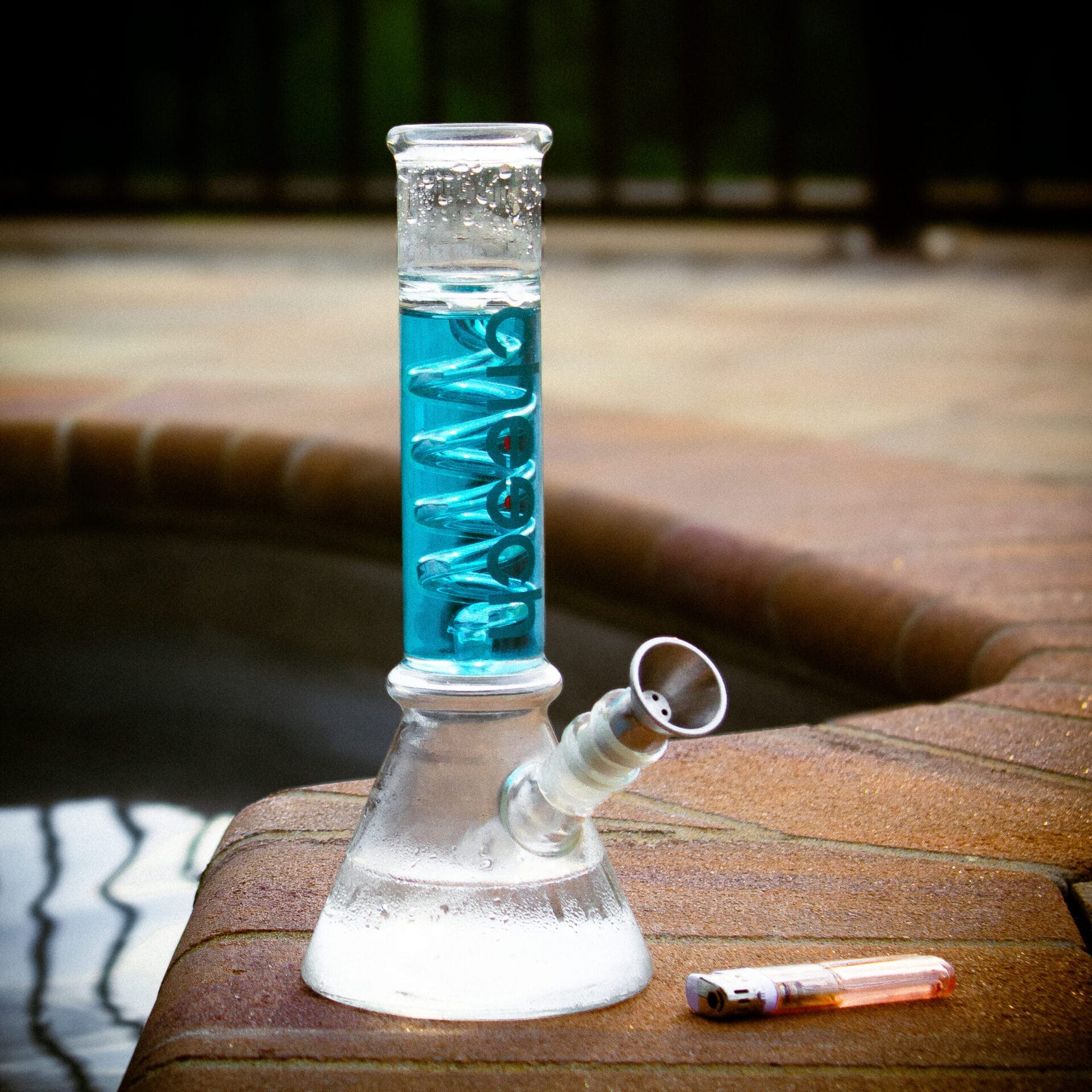 Large bong, big water pipe, bong long, water pipes and accessories, bongs and accessories, water pipes and accessories, bongs usa, briar pipe, best cannabis water pipes and accessories